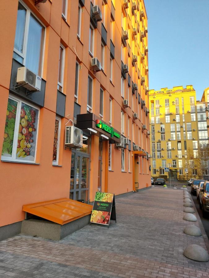 Апартаменти Комфорт Таун Kyiv Exterior photo